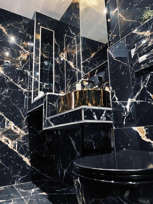 Thesstay Attica Downtown Boutique Apartment Salonicco Esterno foto