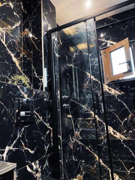 Thesstay Attica Downtown Boutique Apartment Salonicco Esterno foto